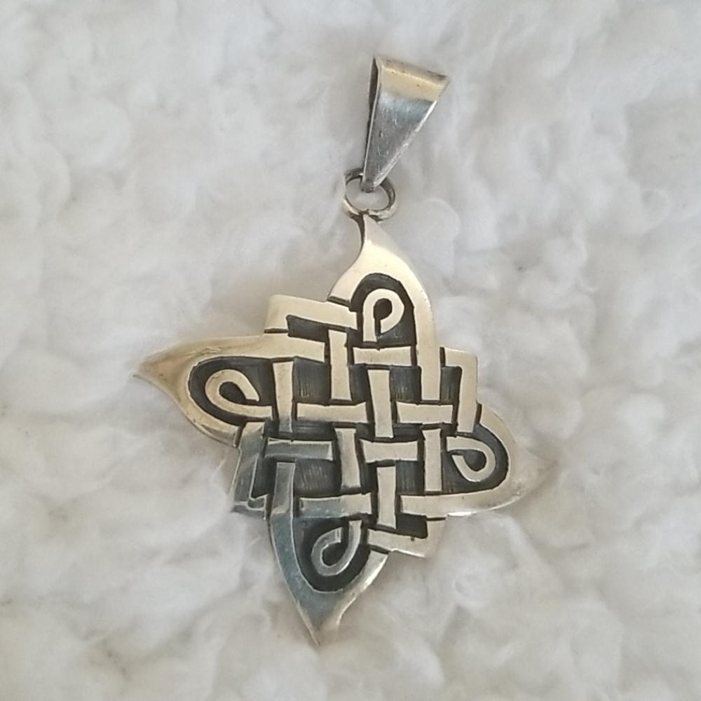 Sterling Silver Vintage Pendant